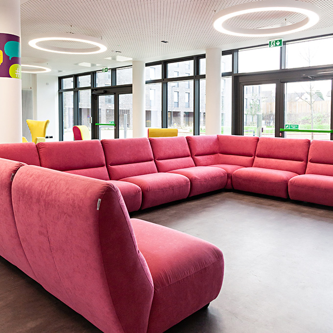 Snug modular sofas